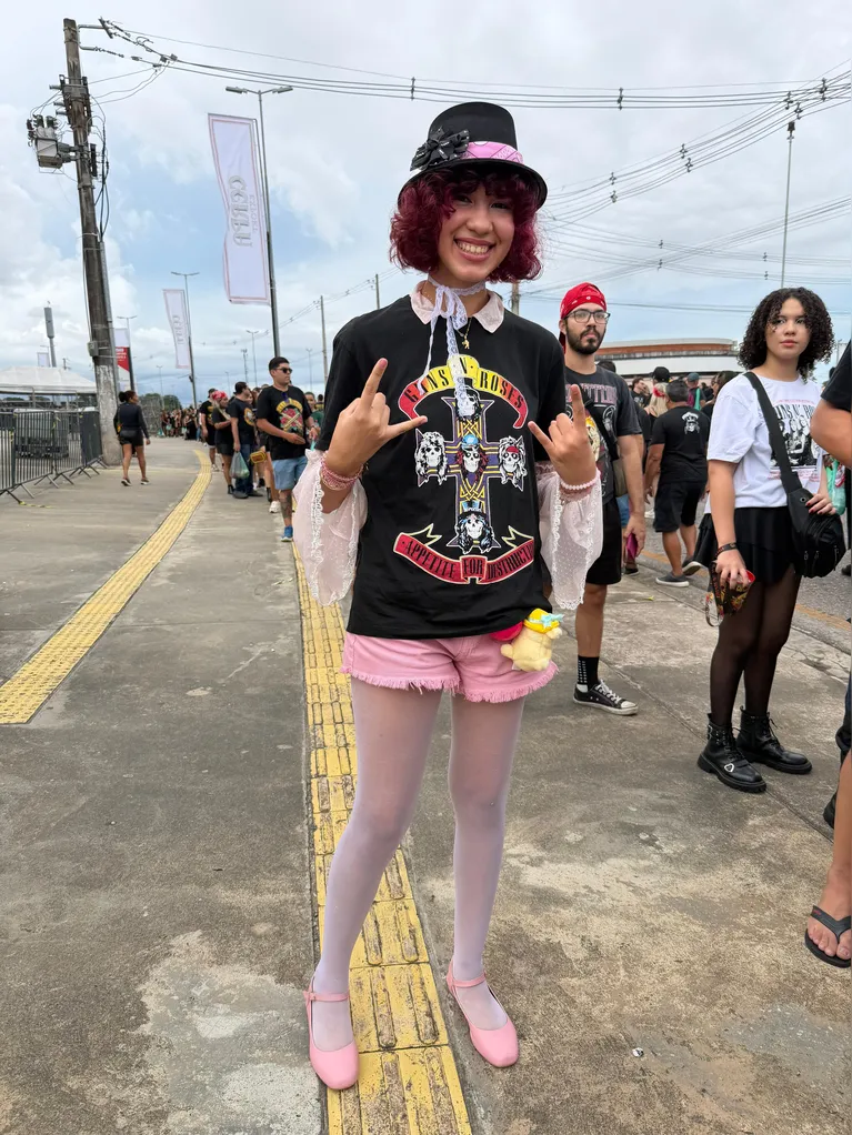 Looks roubam a cena no show do Guns N’ Roses em Belém; veja!