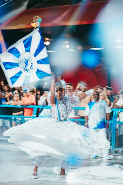 Beija-Flor chega a Belém para disputa de sambas-enredo 2027