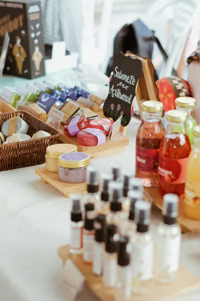 Feira É das Manas reúne brechós e marcas criativas em Belém