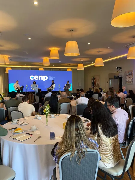 Cenp promove encontro para fortalecer a indústria da comunicação em Belém