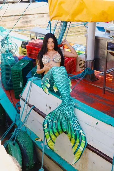 VÍDEO: Sereia no Ver-o-Peso chama atenção e viraliza nas redes sociais