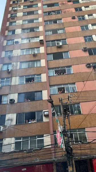 Traslado para Ananindeua e Marituba termina após quase onze horas de procissão