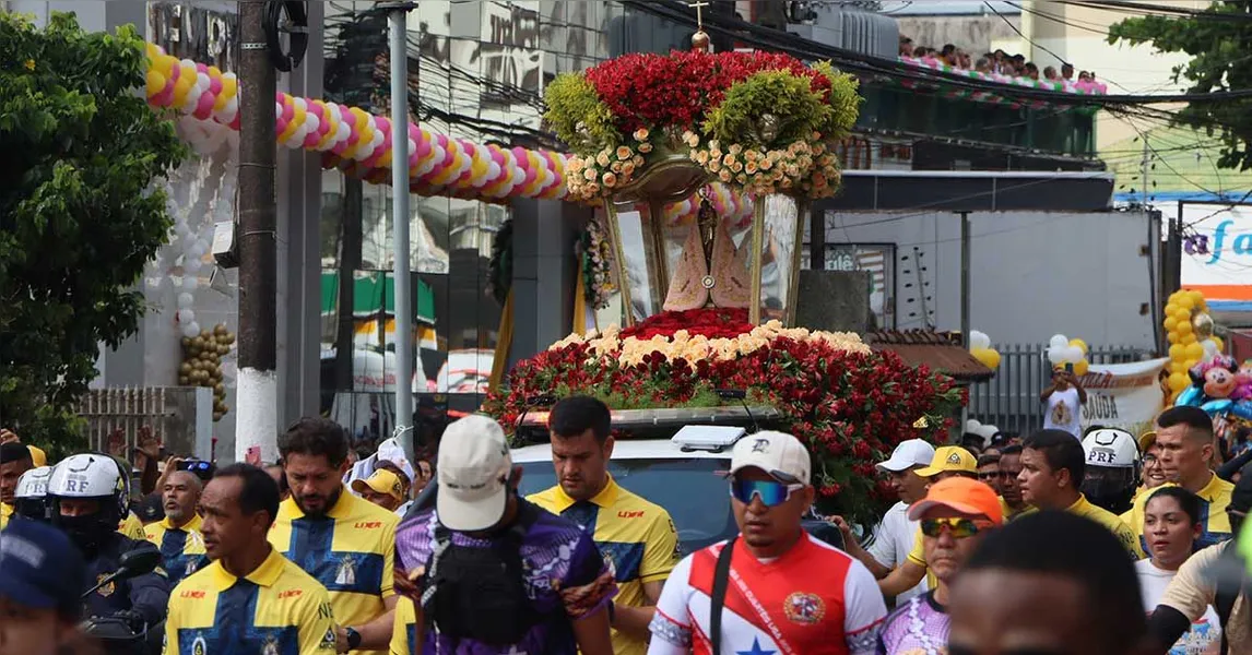 Passagem de Nossa Senhora de Nazaré pela RBA emociona fiéis em Belém