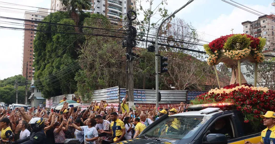 Passagem de Nossa Senhora de Nazaré pela RBA emociona fiéis em Belém