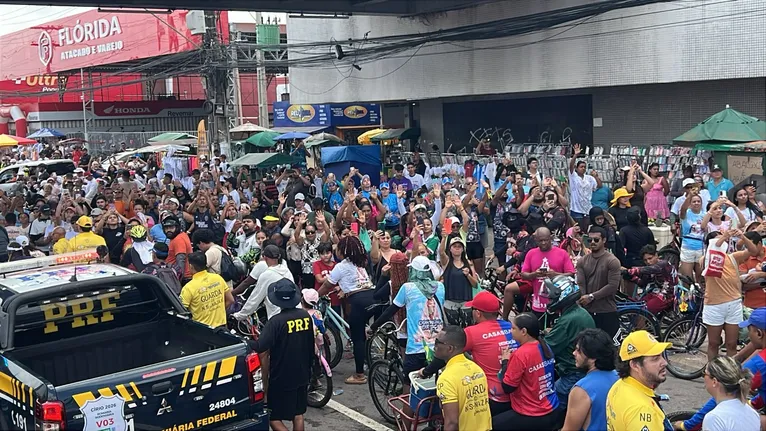 Traslado para Ananindeua e Marituba termina após quase onze horas de procissão