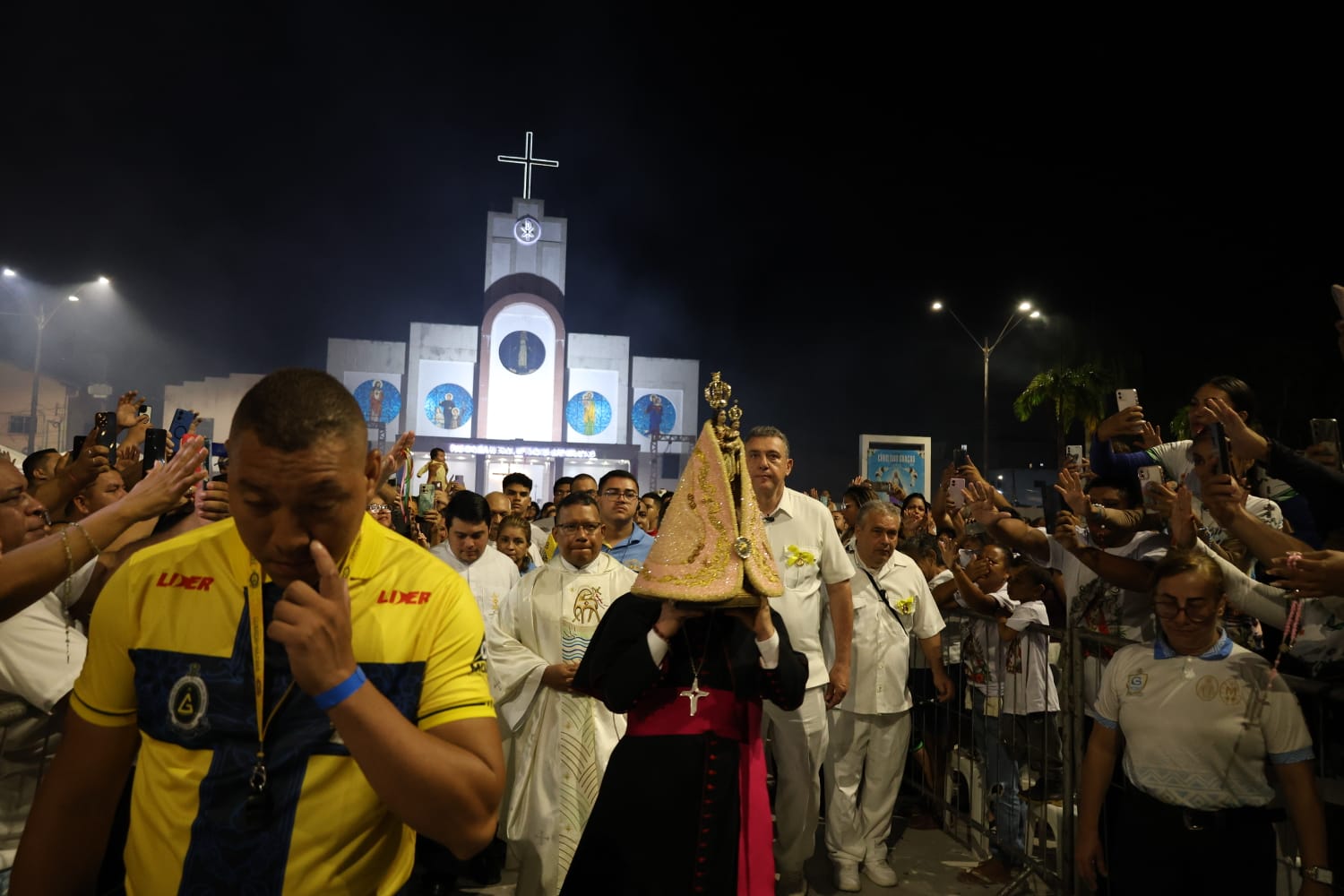 
        
            Veja a galeria de fotos da Romaria Rodoviária do Círio 2026
        
    