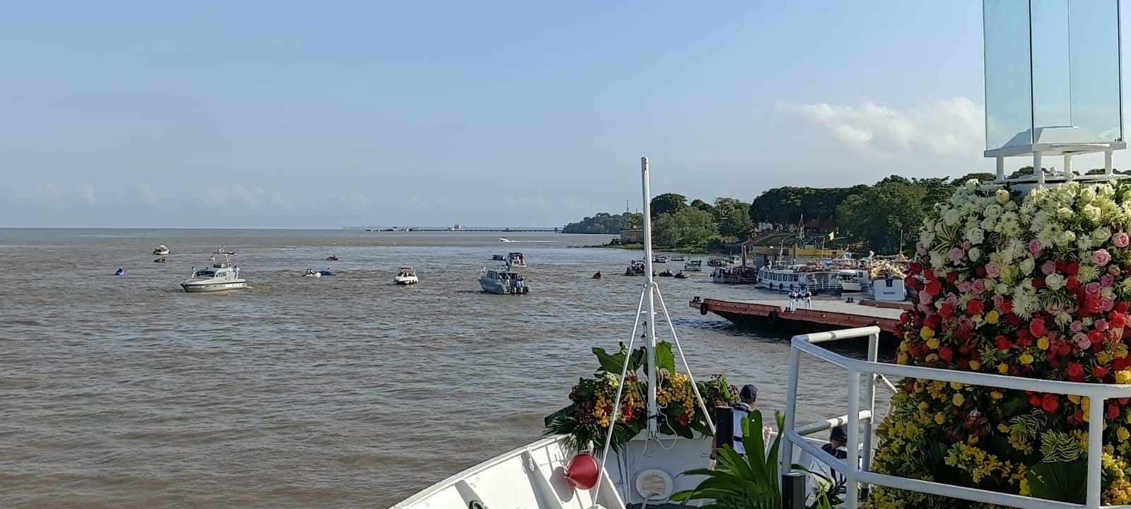 
        
            Veja a galeria de fotos do Círio Fluvial 2026
        
    