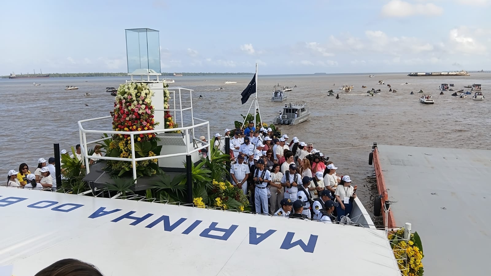 
        
            Veja a galeria de fotos do Círio Fluvial 2026
        
    