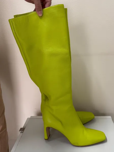 Leilão do TRT8 reúne imóveis, veículos e peças de luxo em Belém