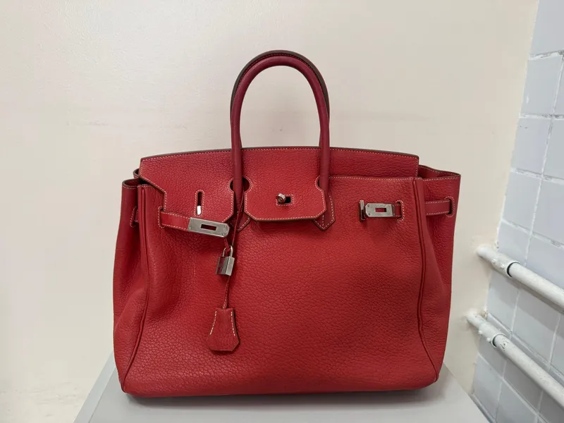 Leilão do TRT8 reúne imóveis, veículos e peças de luxo em Belém