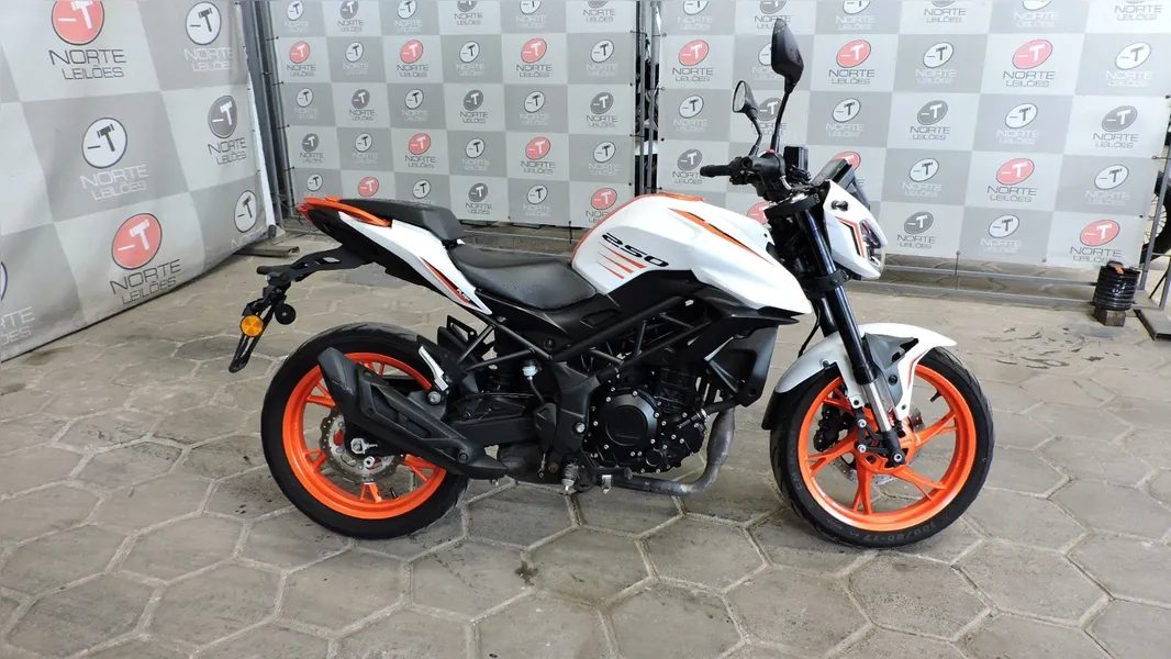 Leilão oferece carros e motos abaixo da Tabela Fipe. Participe!