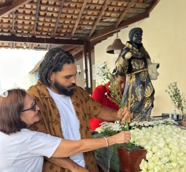 Humorista Paulo Vieira participa da Marujada em Bragança no Pará