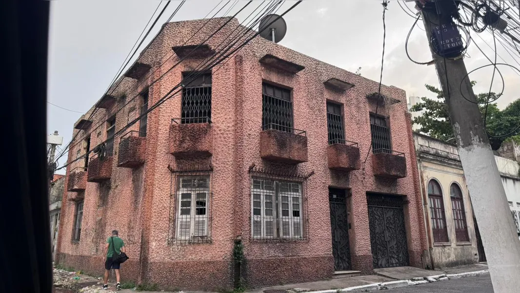 Casarões respiram memória e revelam cotidiano de ontem e de hoje de Belém