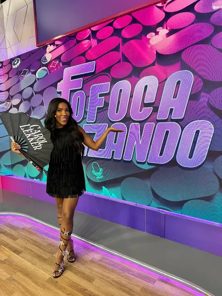 SBT testa possível substituta de Cariúcha no Fofocalizando