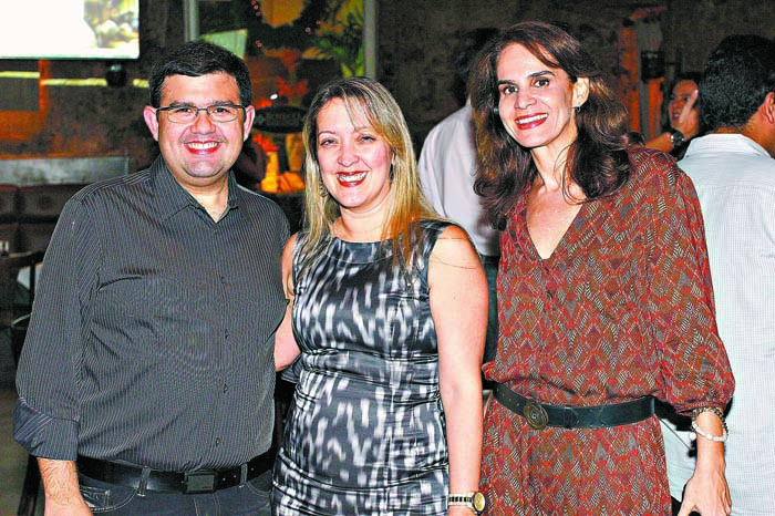 
        
            Coluna Erika Titan - DIÁRIO lança 3ª Edição do Anuário do Pará
        
    
