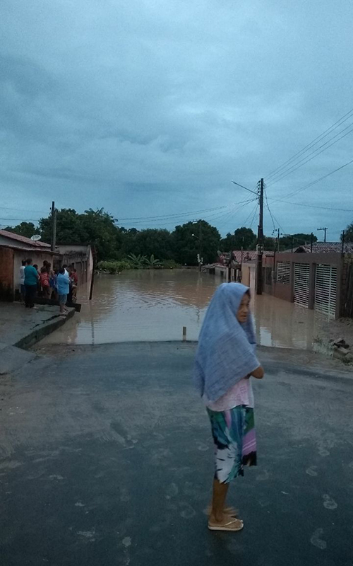 
        
            Chuva forte causa alagamentos em vários pontos de Paragominas
        
    