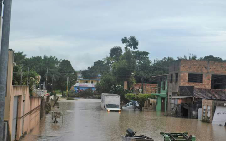 
        
            Chuva forte causa alagamentos em vários pontos de Paragominas
        
    