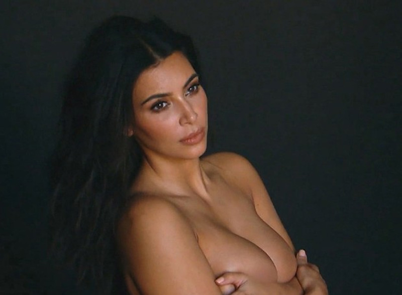 
        
        
            Kim Kardashian posa nua mais uma vez
        
    