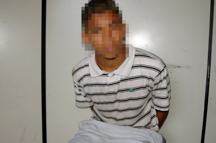 
        
            Menor fez família refém por 2h em Ananindeua
        
    
