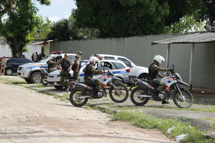 
        
            Após negociação, termina rebelião no PEM I
        
    