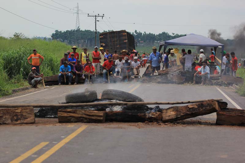 
        
            MST libera o trânsito na rodovia BR-155, em Marabá
        
    