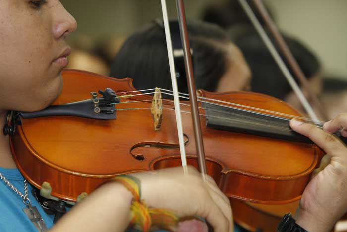 
        
            Orquestra Jovem Vale Música se apresenta no Diário
        
    