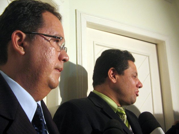 
        
            Após ser solta, Nancy fala em coletiva a imprensa
        
    