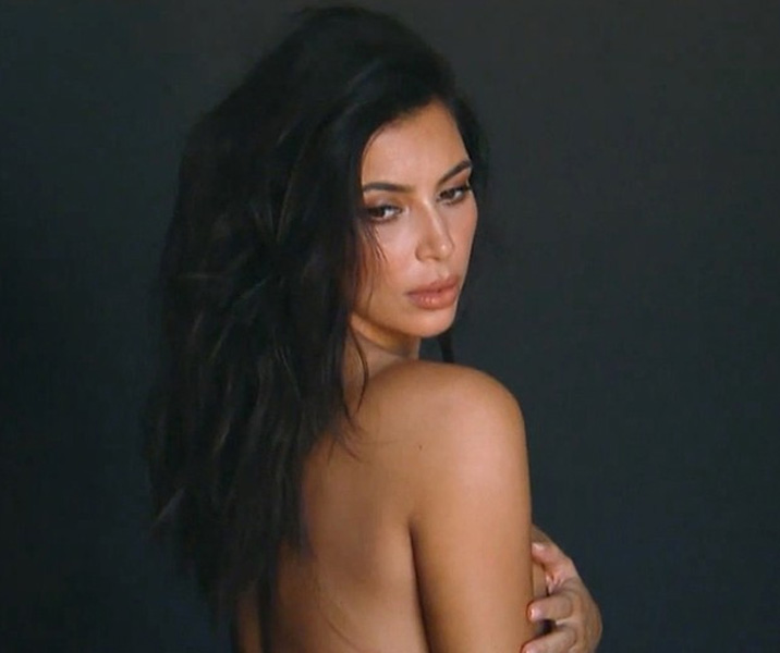 
        
        
            Kim Kardashian posa nua mais uma vez
        
    