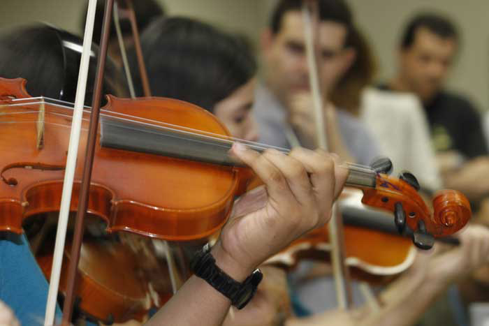 
        
            Orquestra Jovem Vale Música se apresenta no Diário
        
    