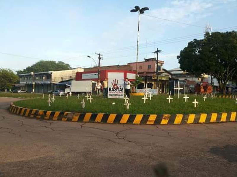 
        
            Vila dos Cabanos realiza manifestação pela paz
        
    