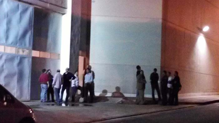 
        
            Dupla invade joalheria em shopping de Belém
        
    