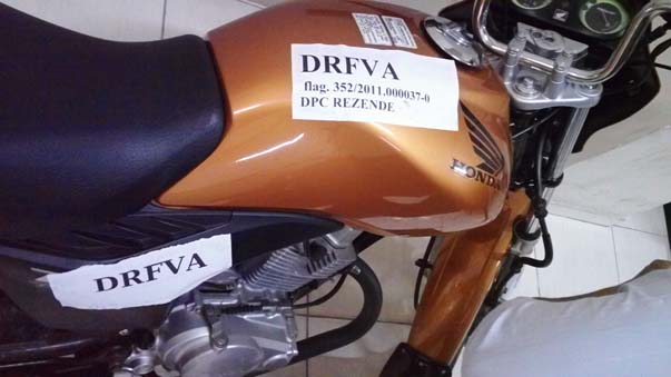 
        
            Polícia prende quadrilha que clonava motos
        
    