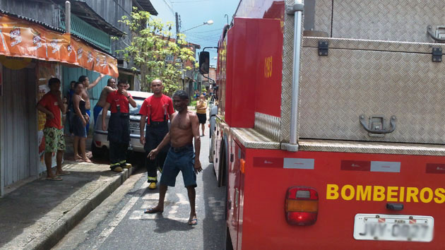 
        
            Incêndio destrói residência na Sacramenta
        
    