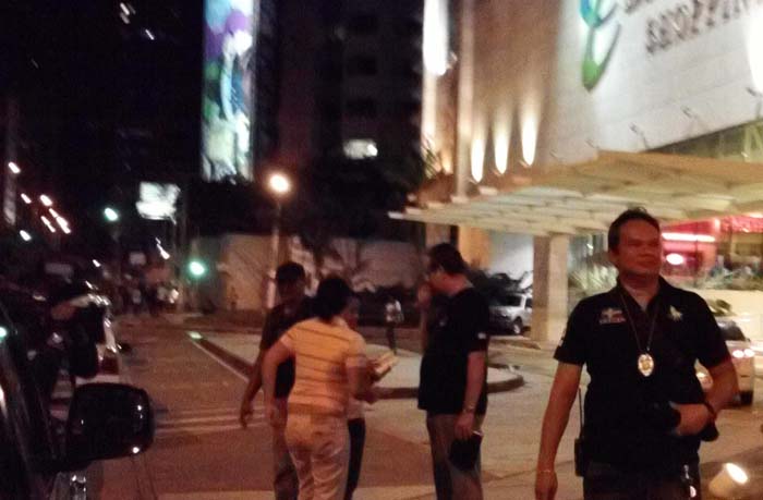 
        
            Dupla invade joalheria em shopping de Belém
        
    