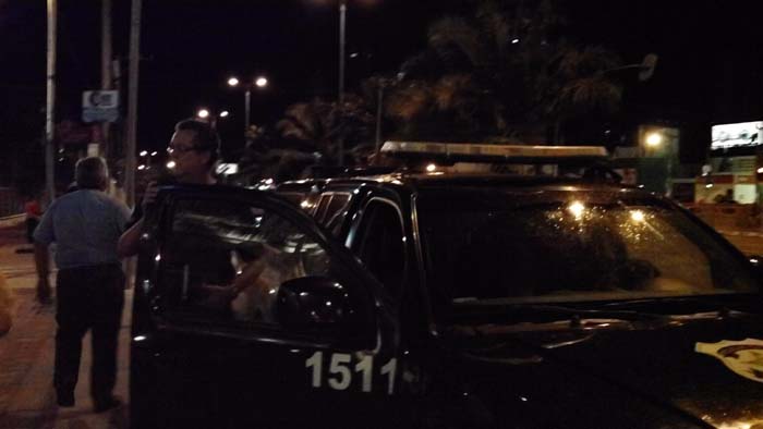 
        
            Dupla invade joalheria em shopping de Belém
        
    