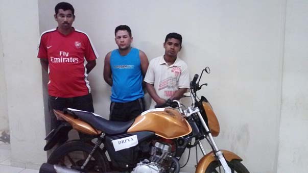 
        
            Polícia prende quadrilha que clonava motos
        
    