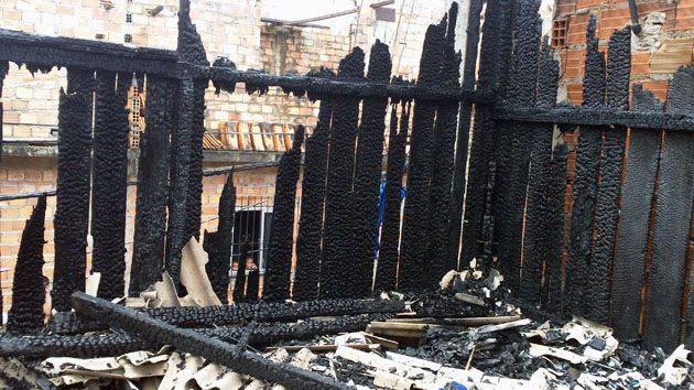 
        
            Incêndio destrói residência na Sacramenta
        
    