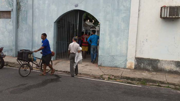 
        
            Torno cai em cima de perna de pescador
        
    