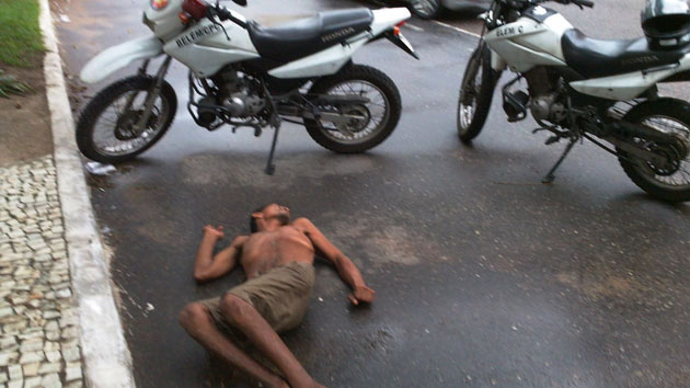 
        
            Morador de rua sofre descaso e abandono
        
    