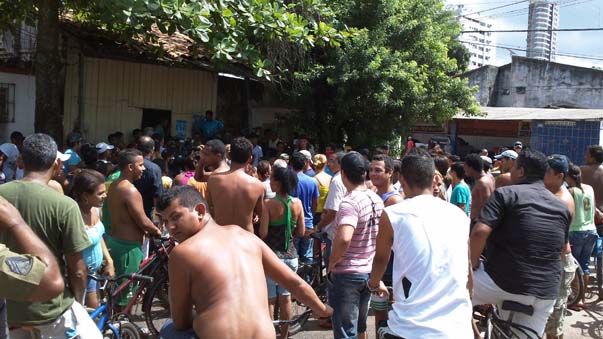 
        
             Duas pessoas são mortas no bairro da Cremação
        
    