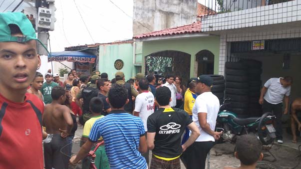 
        
            Jovem é feito refém por menor na travessa Mauriti
        
    