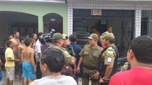 
        
            Jovem é feito refém por menor na travessa Mauriti
        
    