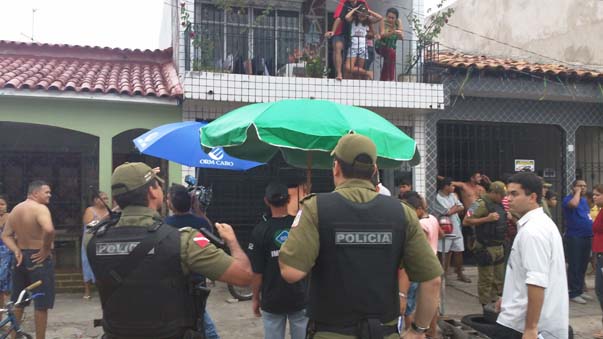 
        
            Jovem é feito refém por menor na travessa Mauriti
        
    