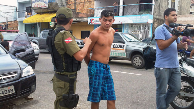 
        
            Polícia prende dois homens acusados de tráfico
        
    