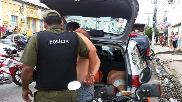 
        
            Polícia prende dois homens acusados de tráfico
        
    