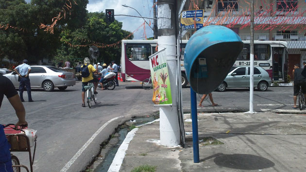 
        
            Dois ônibus colidem na Cremação
        
    