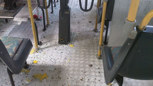 
        
            Dois ônibus colidem na Cremação
        
    