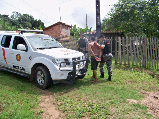 
        
            Polícia realiza mega operação em Santa Izabel
        
    