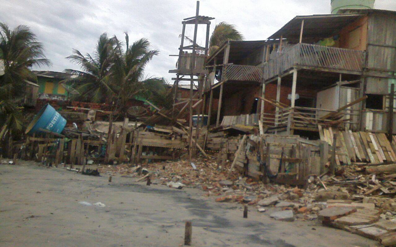 
        
        
            Maré alta causa destruição em Ajuruteua
        
    