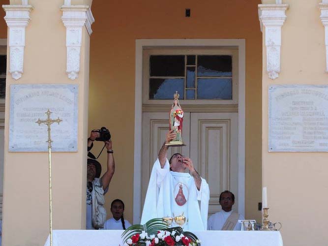 
        
        
            Santa Izabel celebra sua padroeira
        
    